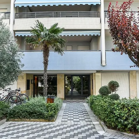 Lägenhet Attic Aries