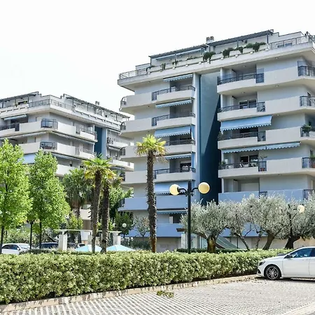 شقة Attic Aries *