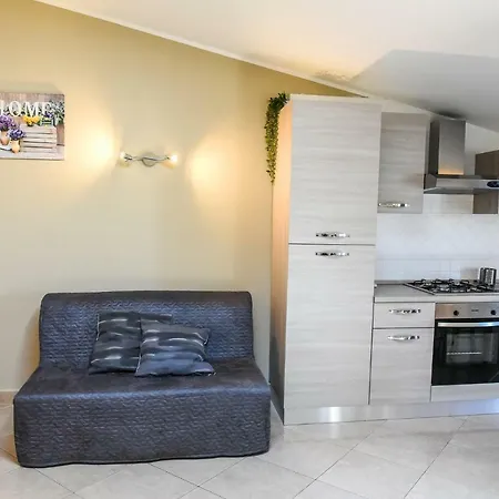 Attic Aries شقة *